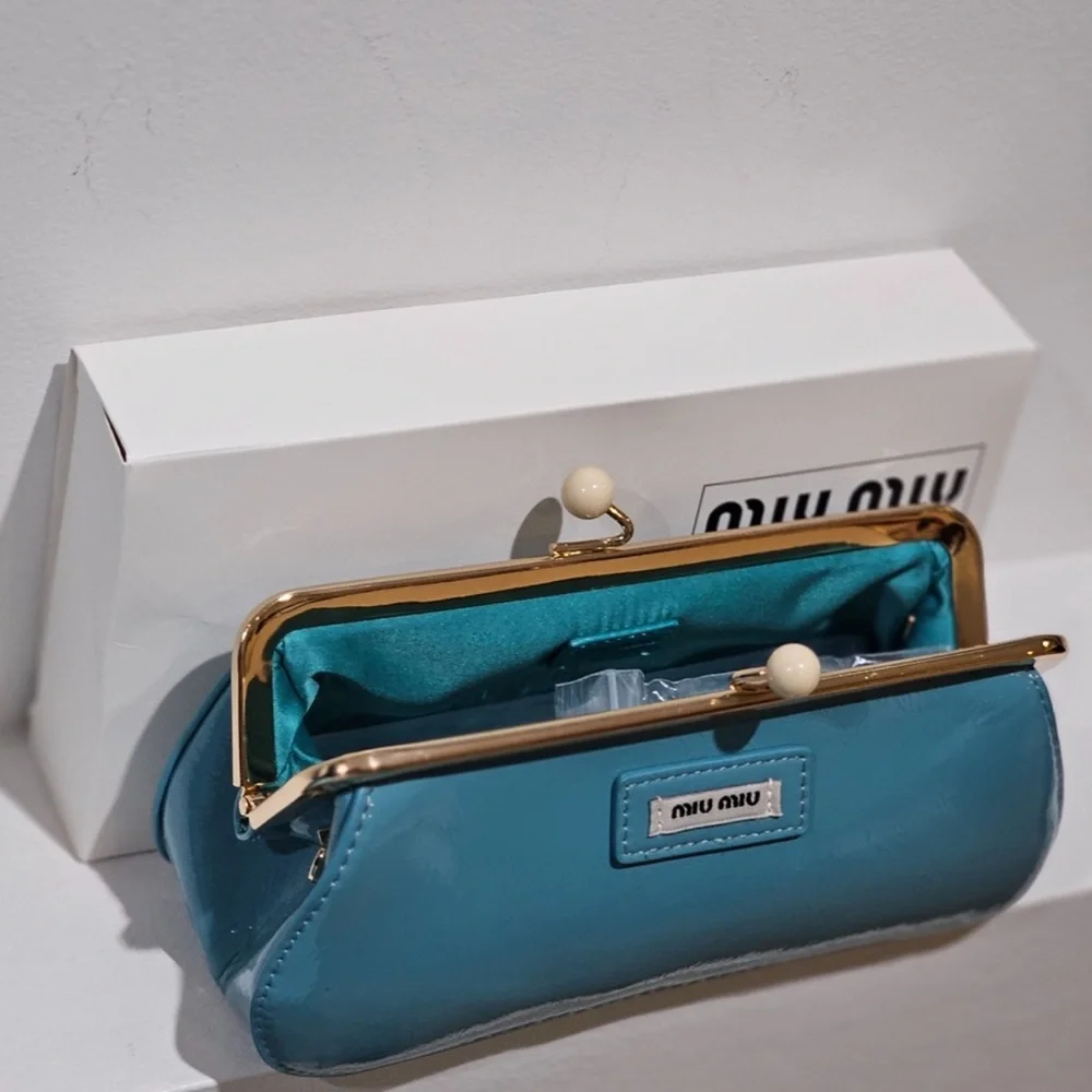 Miu Miu Teal Blue Patent Leather Kiss-lock Clutch GWP VIP ITEM NWB - Picture 3 of 7